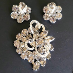 Vintage Weiss Signed Black Diamond Rhinestone Brooch & Earring Set