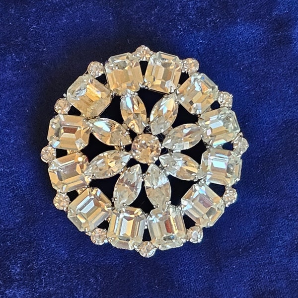 Vintage Weiss Signed Clear Rhinestone Brooch Pin