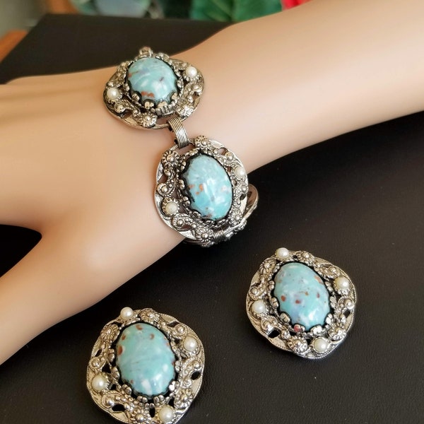 Vintage Faux Turquoise and Faux Pearl Bracelet and Earring Set