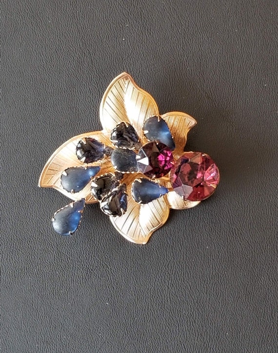 Vintage Purple and Blue Rhinestone Leaf Brooch Pin - image 1