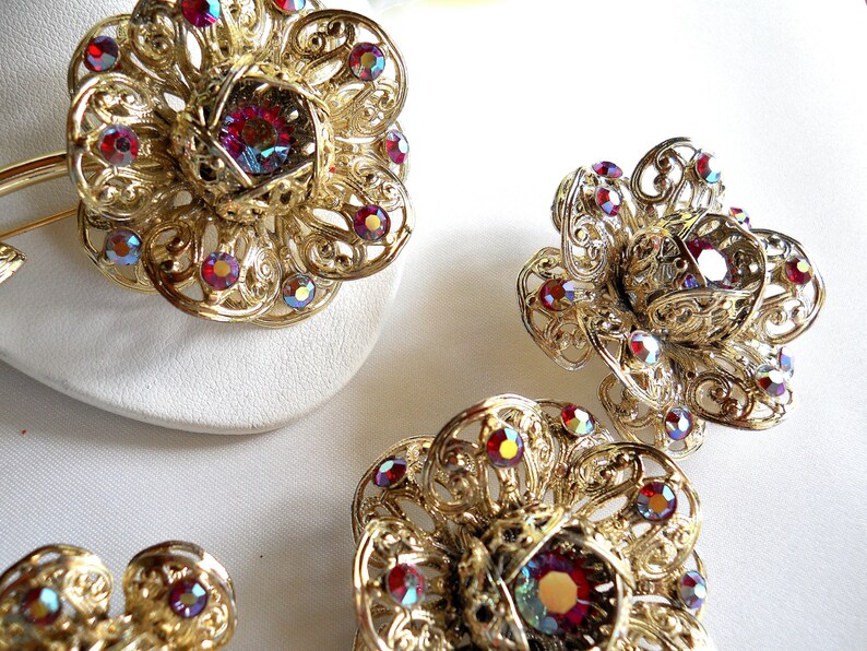 Sarah Coventry Fashion Flower Brooch and 2 Pair Earring Set - Etsy