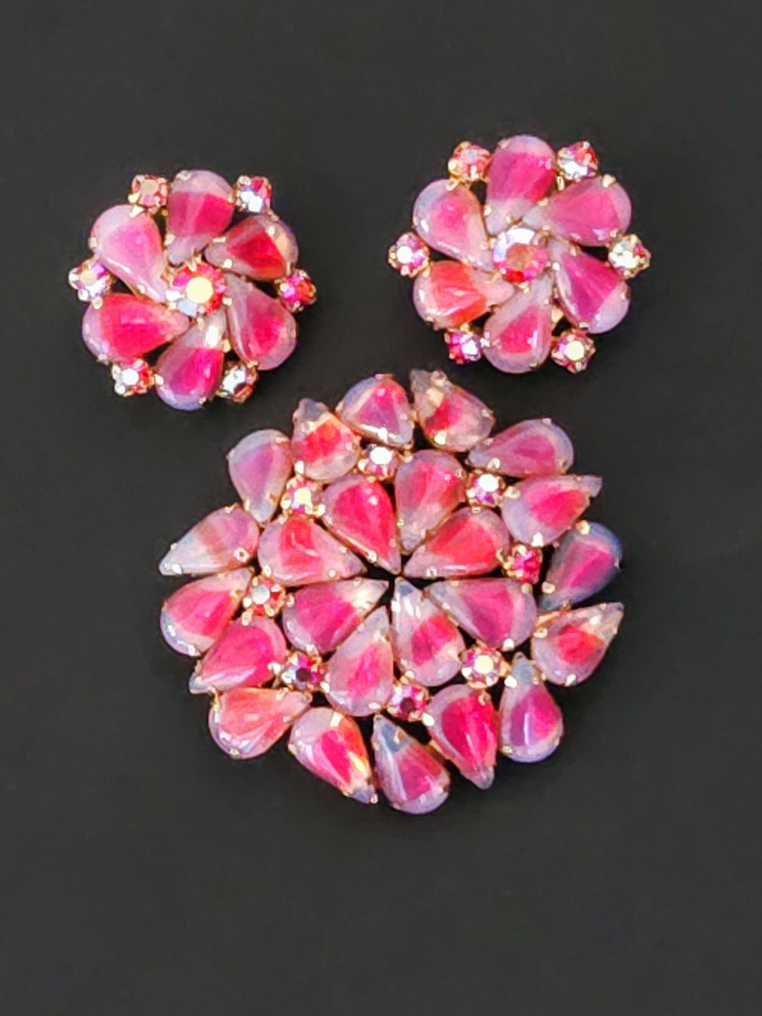 Vintage Rose Red Sabrina Stone and AB Rhinestone Brooch & - Etsy