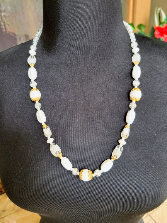 Vintage Beaded Necklace 24 Inch Milk Glass and Gi… - image 2