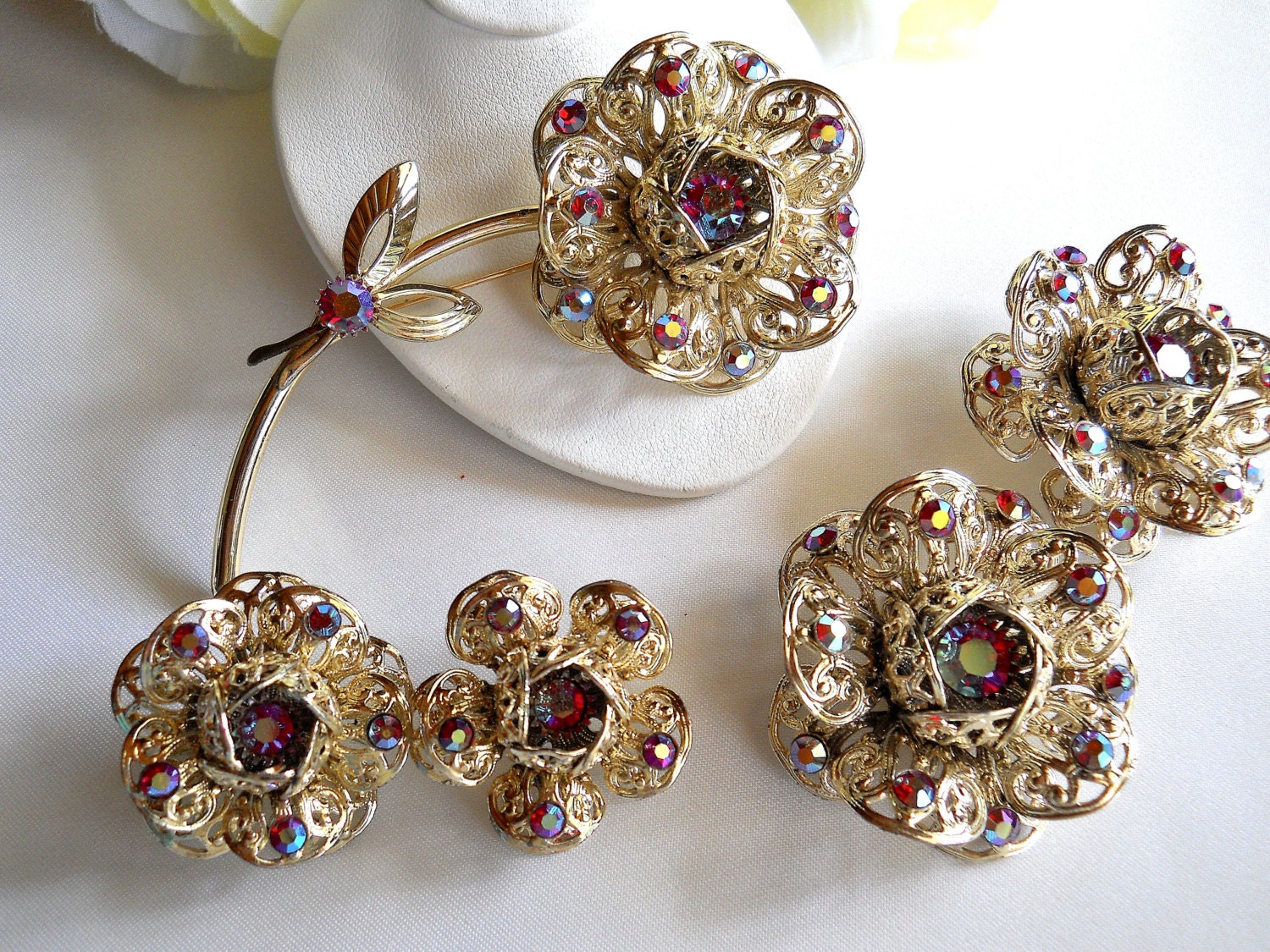 Sarah Coventry Fashion Flower Brooch and 2 Pair Earring Set - Etsy