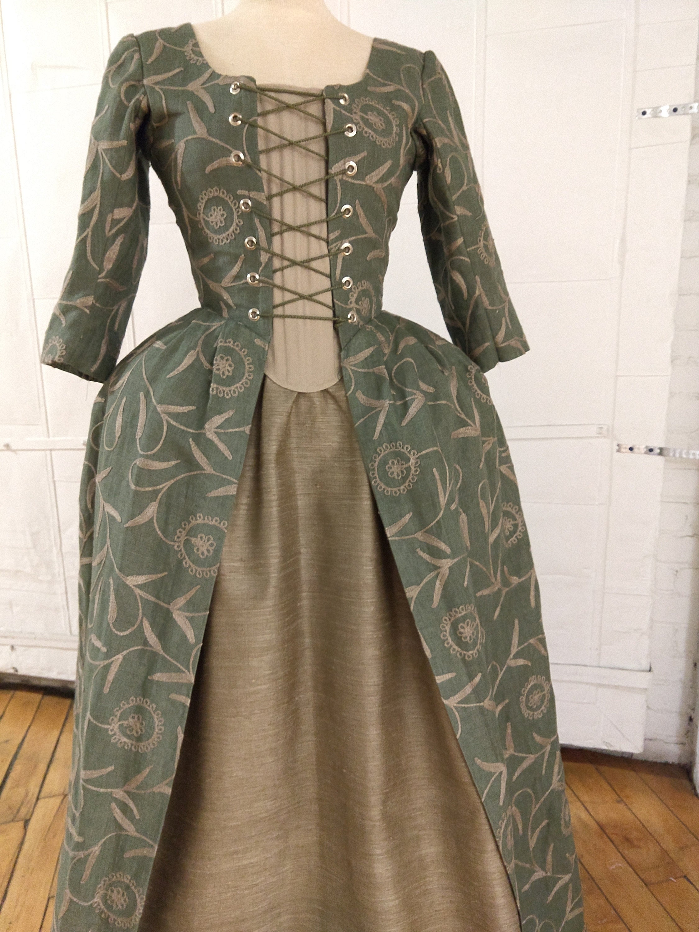 Outlander / Claire Fraser / Scottish / 18th Century Dress. - Etsy