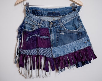 Salvaged Distressed Mixed Denim Low Rise Finge Jean Shorts Size Small 28 Waist