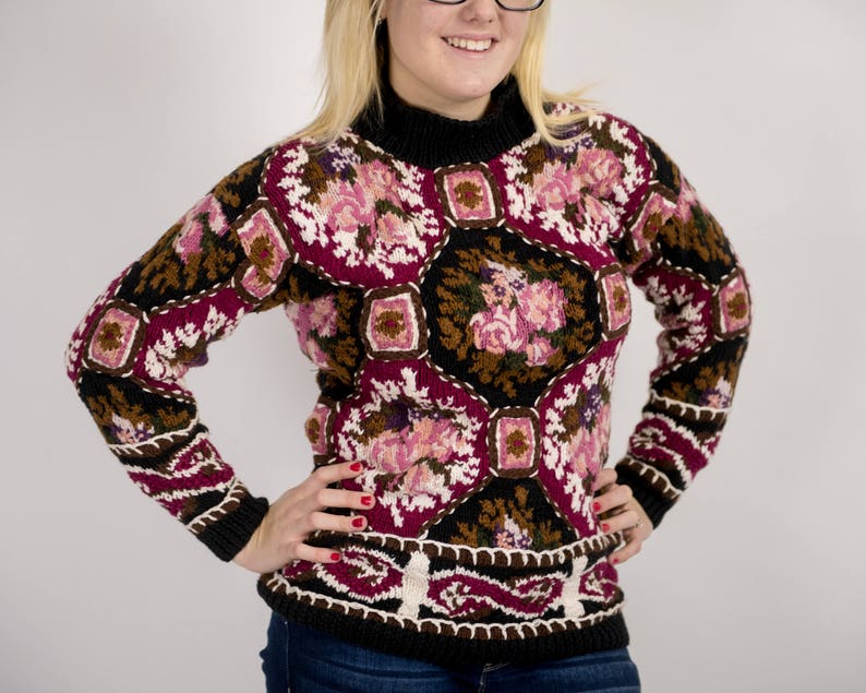 Vintage Handknitted Multicolored Floral Sweater by Express Tricot