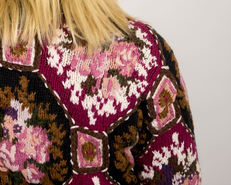 Vintage Handknitted Multicolored Floral Sweater by Express Tricot