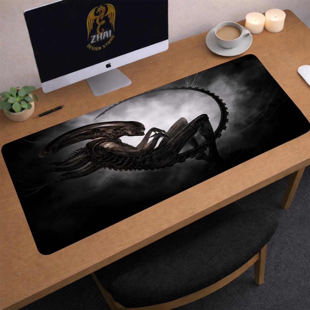 Xenomorph Alien Desk Mat | Sci-fi Alien Mouse Pad | Large Desk Pad ...
