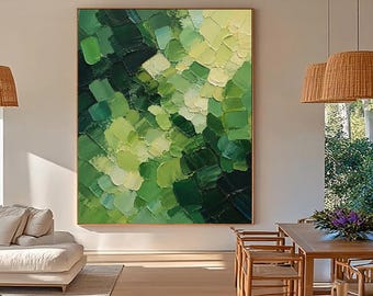 Peut inclure: Une grande peinture sur toile rectangulaire présentant une composition abstraite de coups de pinceau empâtés, épais et texturés, dans diverses nuances de vert, allant du vert forêt profond au vert lime clair et jaune pâle.