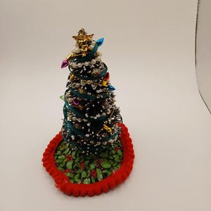 Miniature doll house Christmas tree 5 1/2&quot;