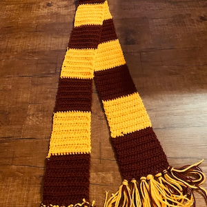 Handgefertigter Winter Accessoire Schal Burgund und Gold Schal Versandkostenfrei