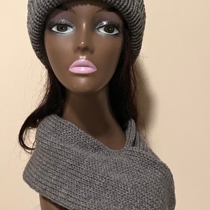 Handmade Knit Hat and Scarf Gift Free Shipping Free Shipping soft yarn winter accessory Gift Under 60 imagem 5