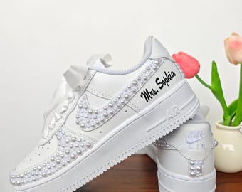 Personalized Wedding Sneakers for Bridal -Wedding Bridal Pearl Sneakers -  Prom Sneakers - Pearl Lace Bridal Shoes - Unique Anniversary Gift