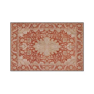 Puede incluir: Alfombra rectangular con un detallado estampado floral en tonos rojos, beige y crema. La alfombra presenta un diseño de medallón central y un borde decorativo. Adecuada para salones, dormitorios o comedores.