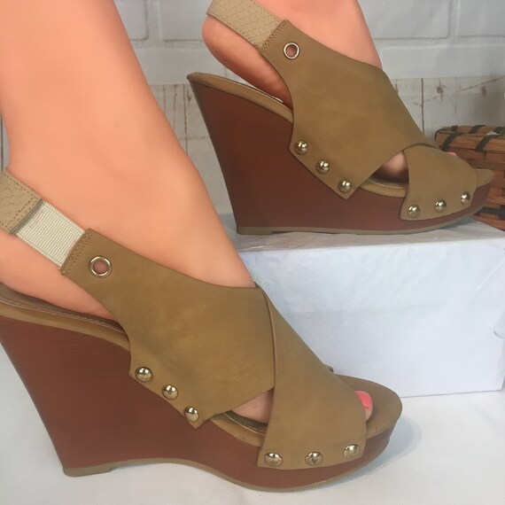 camel peep toe heels