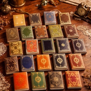 Juego de libros antiguos en miniatura a escala 1:12 / Decoración para biblioteca de casa de muñecas