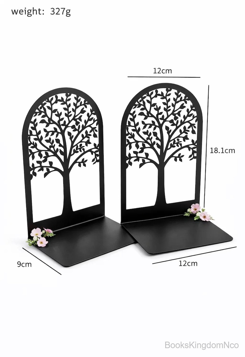 May include: Black metal tree-shaped bookends. Each bookend is 18.1 cm tall, 12 cm wide, and 9 cm deep, with a tree design cut out. Small pink flowers are attached to the base. The weight is 327g.