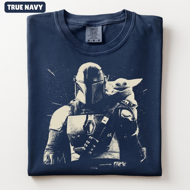 Vintage Mandalorian och Grogu-skjorta Star Wars-grafik-t-shirt Retro Star Wars-t-shirt Komfortfärger Mandalorian-t-shirt Mandalorian-filmskjorta bild 3