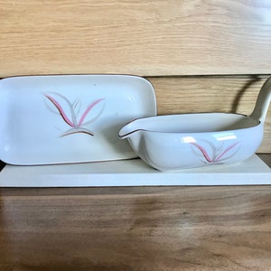 Vintage 60's GRAVY BOAT by WINFIELD Dragon Flower Design with Matching Holding Tray / Under Plate image 2