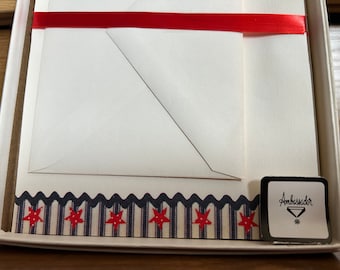 Vintage 80's "AMBASSADOR STATIONERY" by Bordered Sheets. So Cute!