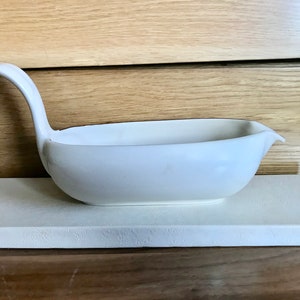 Vintage 60's GRAVY BOAT by WINFIELD Dragon Flower Design with Matching Holding Tray / Under Plate image 4