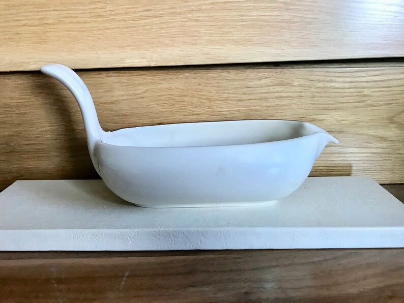 Vintage 60's GRAVY BOAT by WINFIELD Dragon Flower Design with Matching Holding Tray / Under Plate image 4