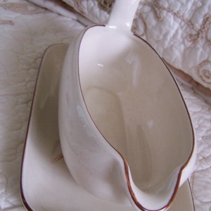 Vintage 60's GRAVY BOAT by WINFIELD Dragon Flower Design with Matching Holding Tray / Under Plate image 7