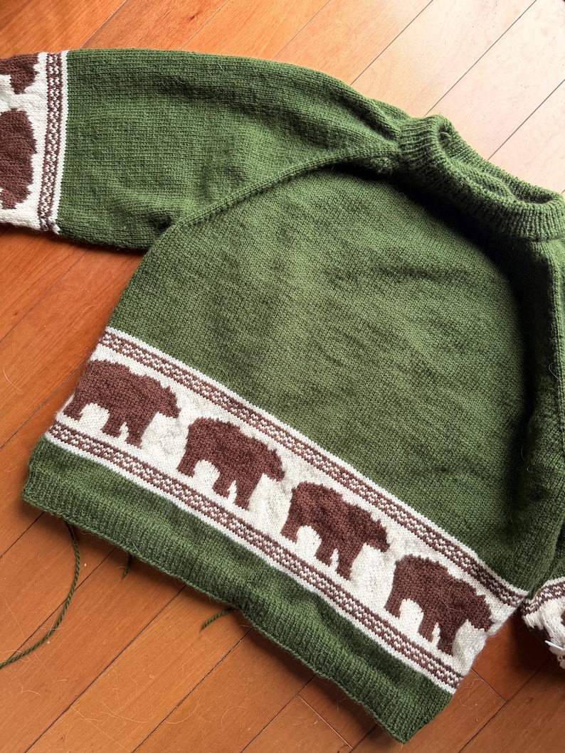Bear Sweater-KNITTING PATTERN image 7