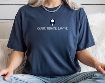 Camiseta divertida de enfermera de cuidados intensivos con temática de cuidados críticos y humor médico. Regalo para trabajadores de hospitales. Humor sobre la vida en la UCI.