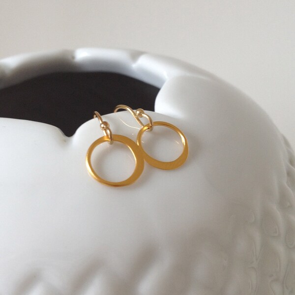 Gold circle earrings //14k gold // as seen on tv show "Homeland" // modern jewelry by LilahV