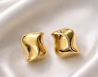 Gouden roestvrijstalen minimale dikke studs moderne sieraden voor vrouwen