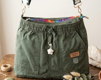 Handmade Green Denim Tote Bag – Eco-Friendly Shoulder Bag colourful ziper and Daisies