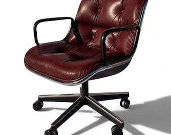 Sedia da ufficio Charles Pollock in pelle bordeaux | Sedia direzionale Knoll International | Sedia girevole vintage con rotelle, design di metà secolo