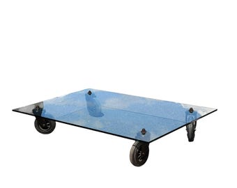 Gae Aulenti Tavolo con Ruote Salontafel | FontanaArte Glazen Industriële Tafel 150x100 | Grote Vintage Salontafel met Architectonisch Ontwerp