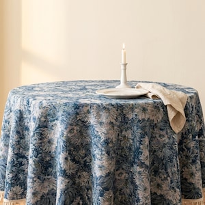Mantel de algodón y lino hecho a mano con borlas, resistente al aceite, con borde redondeado, diseño de flores azules, ideal para la cocina o como regalo de inauguración.