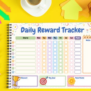 Puede incluir: Un cuaderno con espiral titulado "Daily Reward Tracker" con un diseño colorido. Incluye secciones para tareas, días de la semana, puntos, notas, recompensas, objetivos y puntos totales. El texto "Daily Reward Tracker" es azul.
