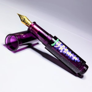 Hand Painted Wisteria Flower Floral Fountain Pen | Majohn Wancai Mini Starry Purple
