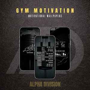 Puede incluir: Tres smartphones que muestran fondos de pantalla motivacionales. El teléfono central presenta el texto "WINNER MENTALITY" y citas motivadoras. Los otros teléfonos muestran imágenes de pesas y una molécula de testosterona. También se ven las palabras "GYM MOTIVATION" y "ALPHA DIVISION".