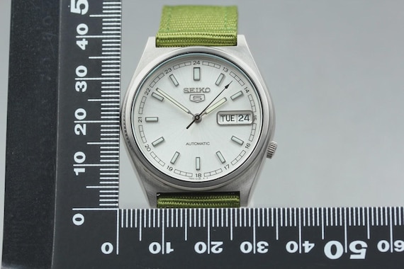 Vintage Seiko 5 7S26-0540 Silver Dial Automatic 37mm Men's Watch
