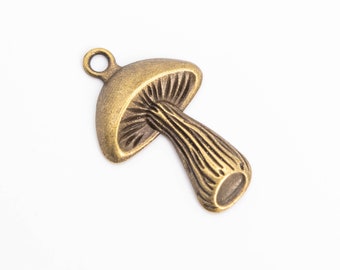 110259-3135 10 Mushroom Charm Antique Bronze Tone