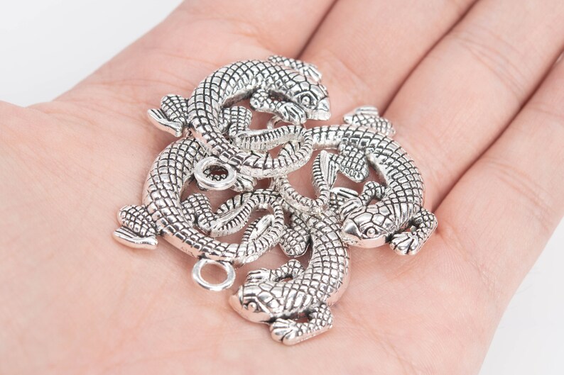66814-3400 30x23x2MM Lizard Charm Antique Silver Tone Zinc Alloy Charm 2 Pcs Bulk Lot Options