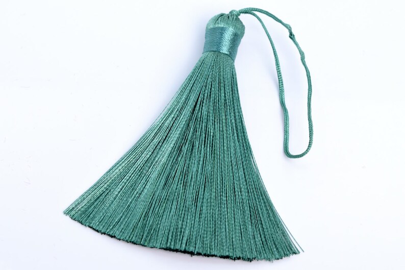 60724-012 50 2 Pcs 3.14 8CM Peacock Green Tassel 1CM Thickness Artificial Silk Handcraft Tassels for Jewelry Design BULK LOT 2,4,6,12