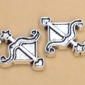 21x19MM Bogen- und Pfeil-Charm, silberfarbener Zinklegierungs-Charm, 8 Stück, Bulk-Lot-Optionen (61227-2039)