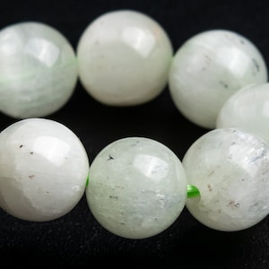 8MM Kunzite Beads Faint Green Bracelet Brazil Grade AA Genuine Natural Round Gemstone 7.5&quot; (119386h-765)