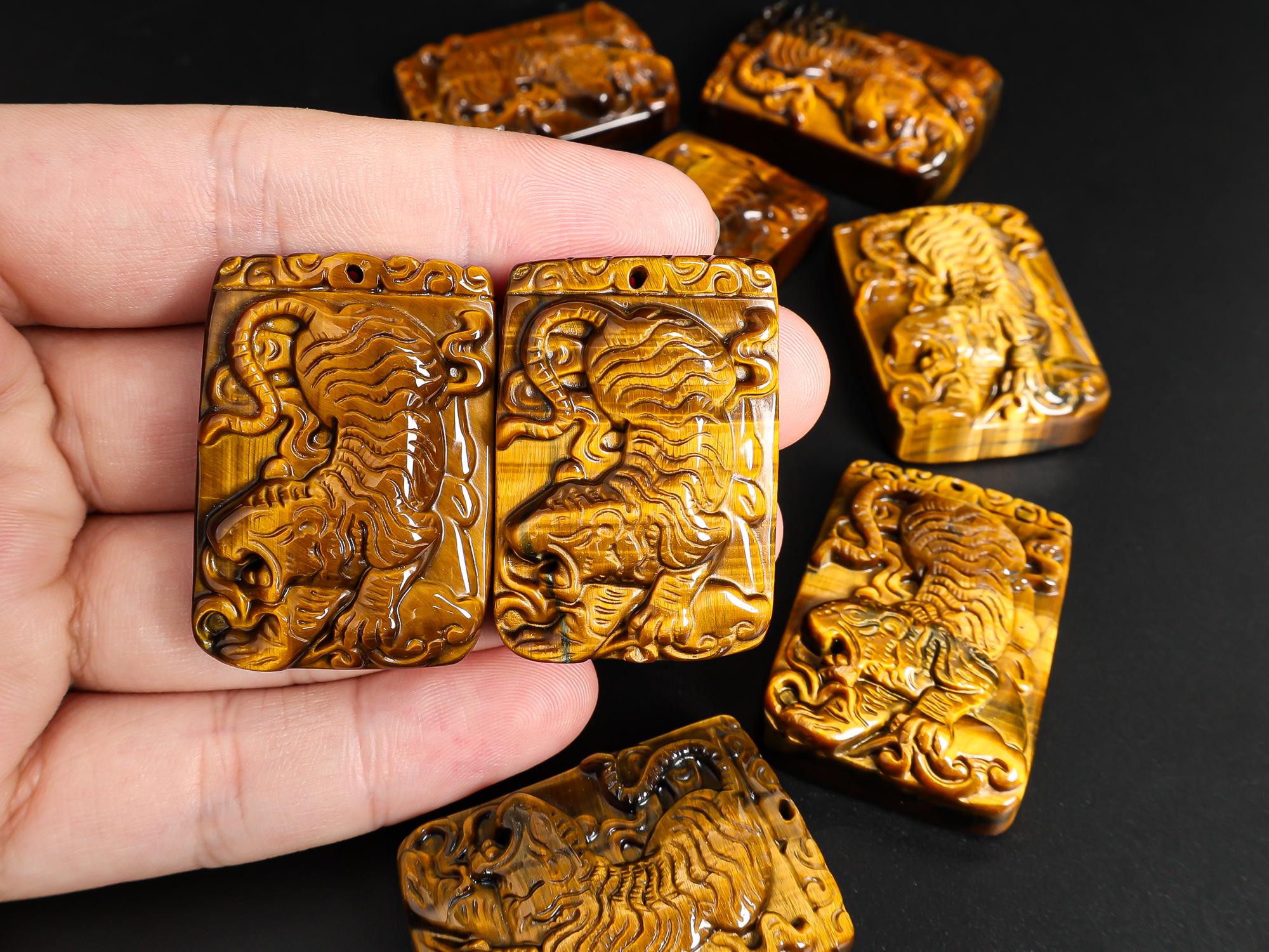 ★希少★【新品】AZLEE 18K TIGER EYES LION CHARM AA Grade Yellow Tiger Tiger Eye Pendant Hand-carved Natural One of