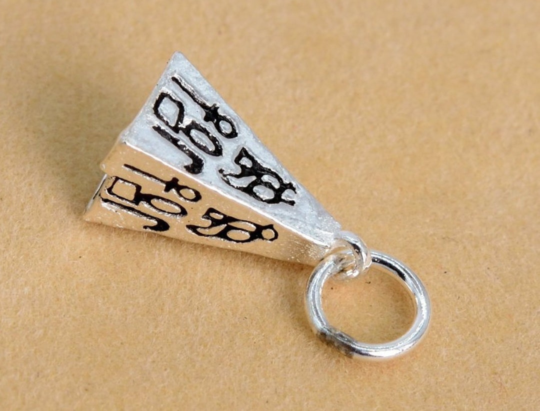 12 x 5 MM スターリングシルバー トライアングルタワーチャーム