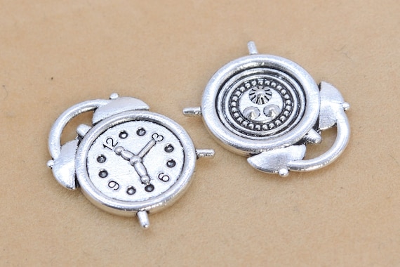 17 x 13 MM 時計チャーム シルバートーン 亜鉛合金チャーム 12 個