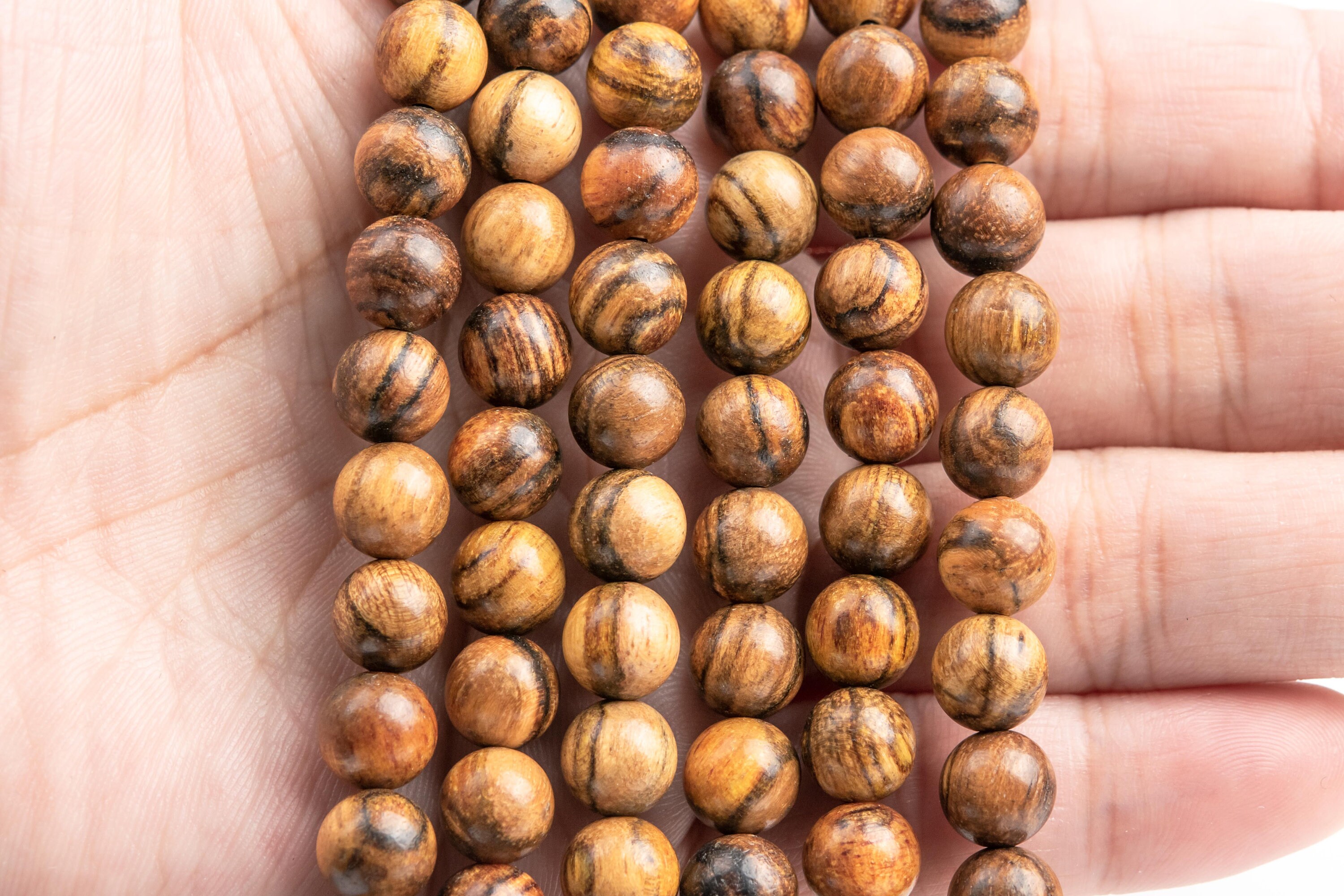 8mm 香りの良い秦南白檀製数珠 108個入り 天然木丸玉 35インチ バルク