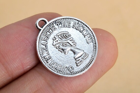 ＱＵＥＥＮ　ＥＬＩＺＡＢＥＴＨ　ＴＨＥ　ＳＥＣＯＮＤ 2021 Her Majesty Queen Elizabeth II 95th Birthday 1oz Silver